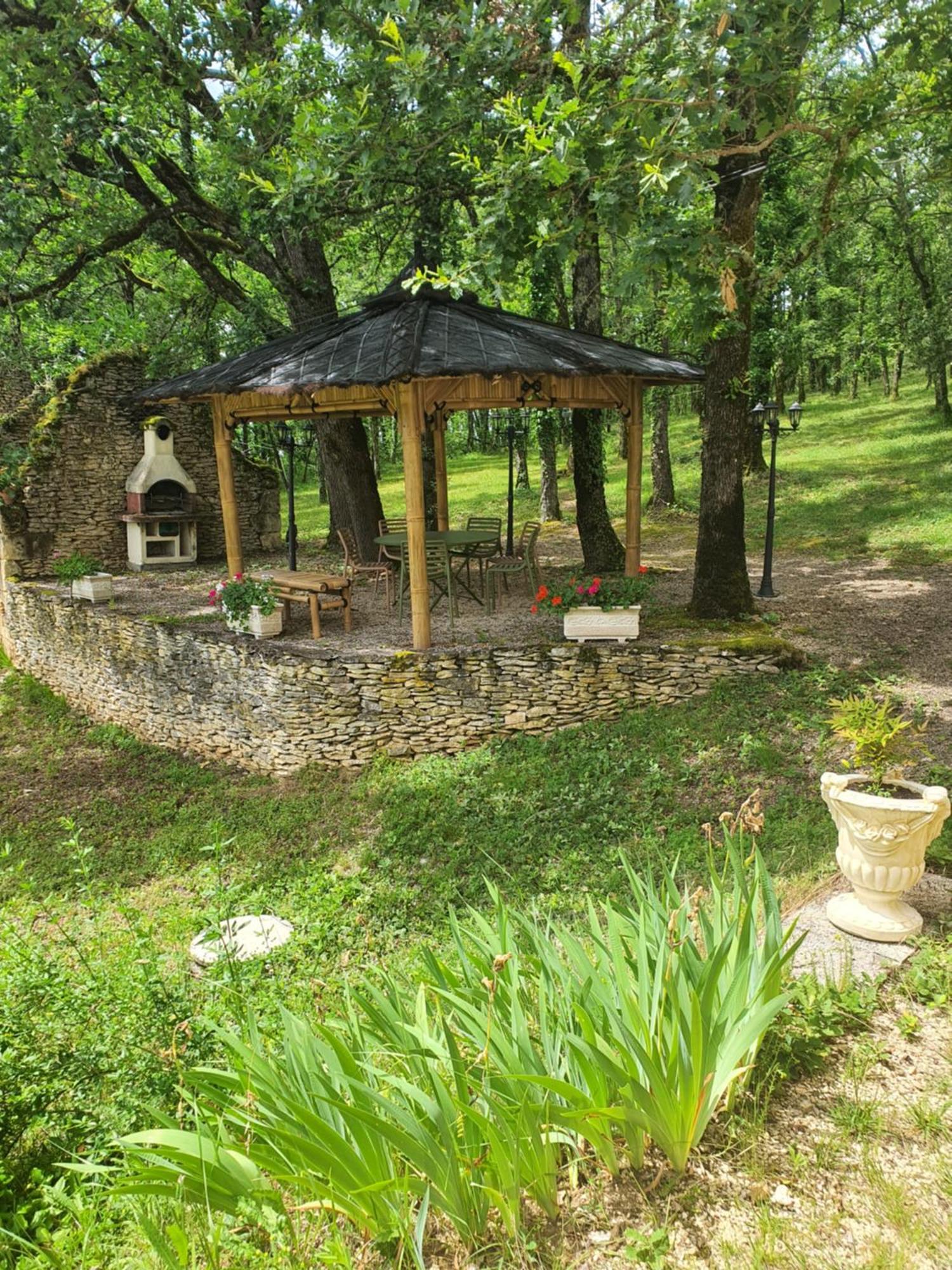 Les Feuillantines Perigord Noir Bed and Breakfast Saint-Cyprien  Εξωτερικό φωτογραφία